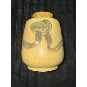 Vintage Japan Pottery Inarco Vase 6" Sand Color Bow Ribbon Applied E5839 Label